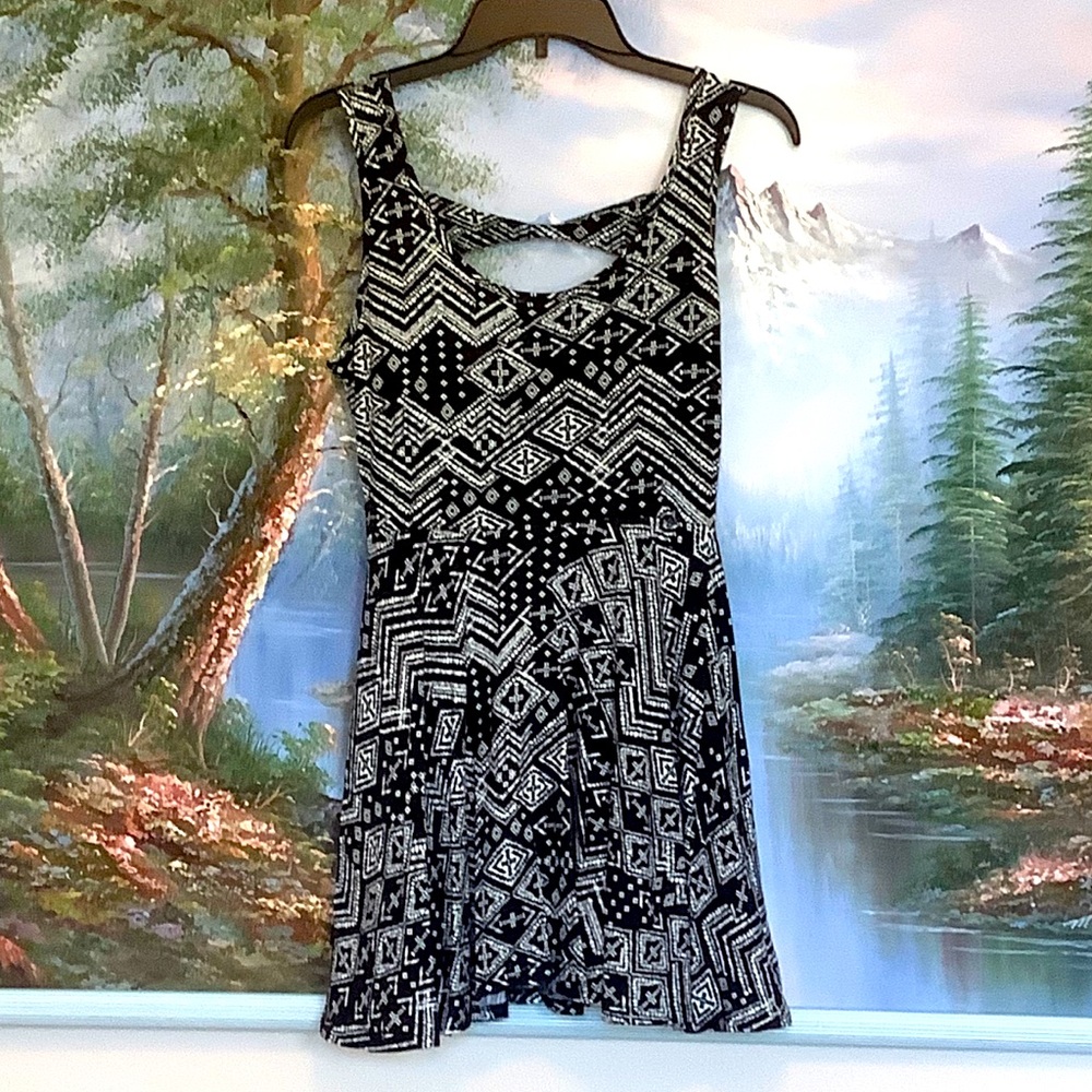 Boho black & white casual mini dress